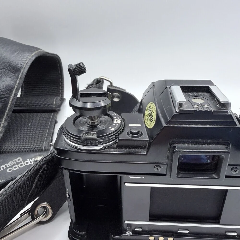 MINOLTA X-700 MPS 35mm Film Camera w/MD 49mm 1:1.7 Lens W/case